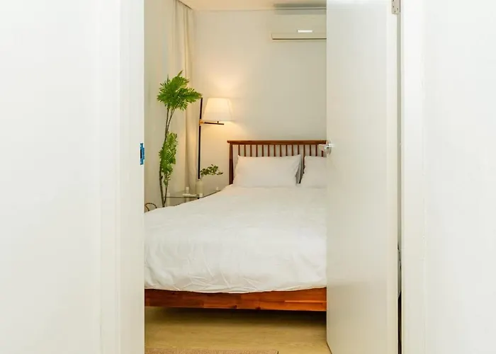 Apartamento Entire 2room Unit, Hongje Stay, Gyeongbokgung, Hongdae, Sinchon, Gwanghwamun, Independence Gate, Hongje Waterfall Seul